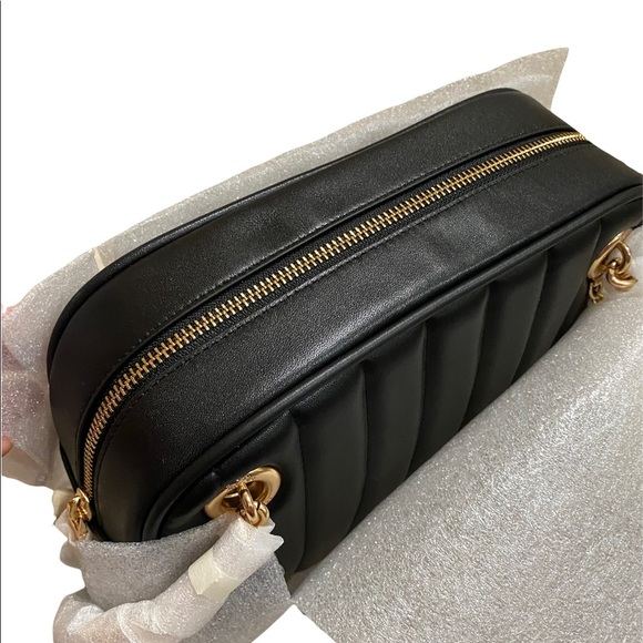 cammie chain shoulder bag with linear quilting